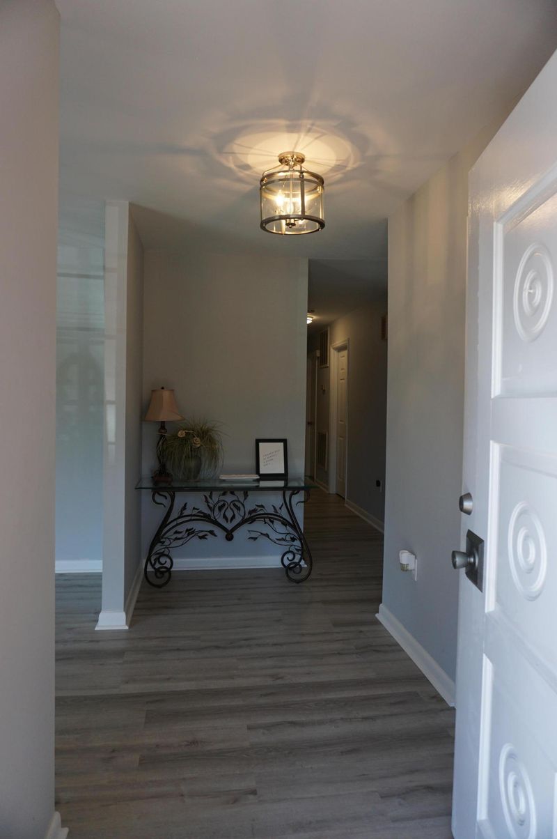 1108 Belvedere Ct, Hanahan, SC 29410