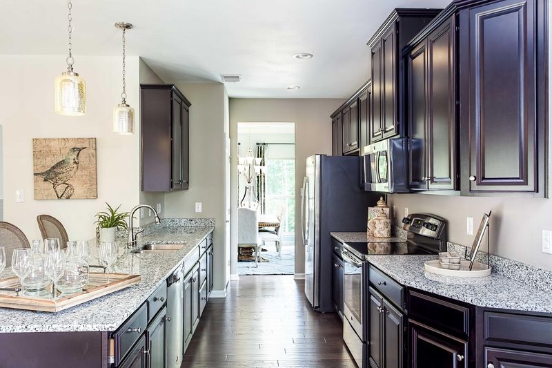 231 Corvus St, Summerville, SC 29483