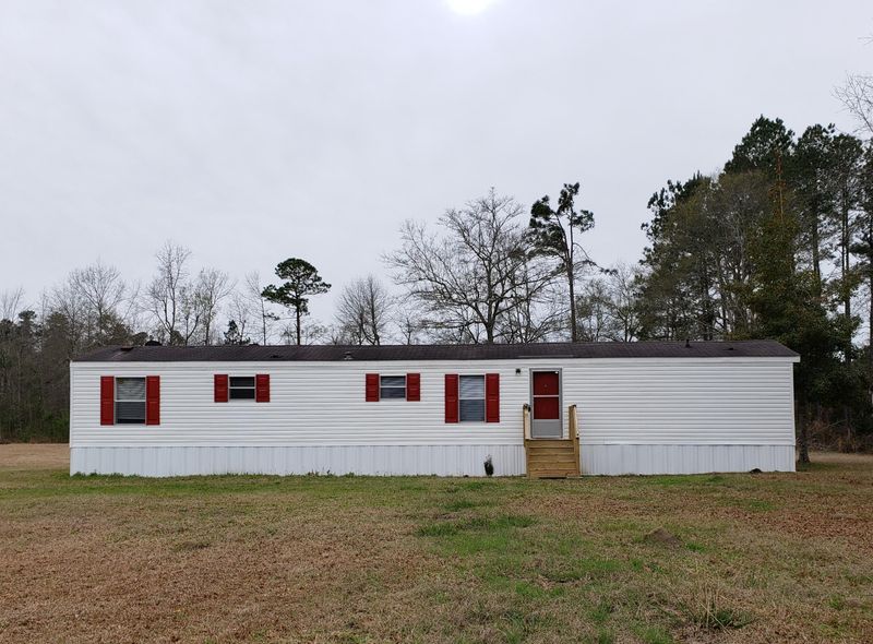 142 Zion Rd, Dorchester, SC 29437