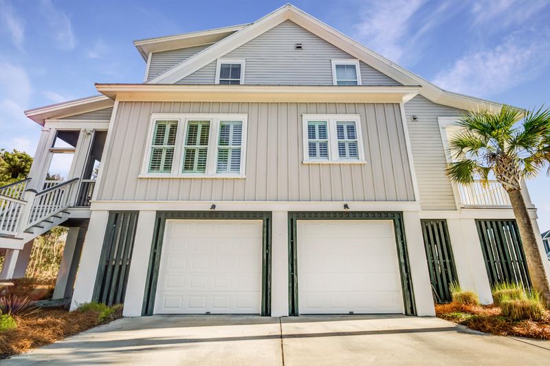 2504 Charter Oaks Dr, Mount Pleasant, SC 29466