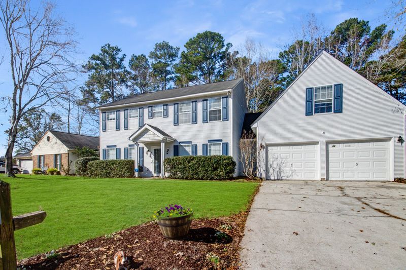 4726 Cotillion Dr, North Charleston, SC 29420