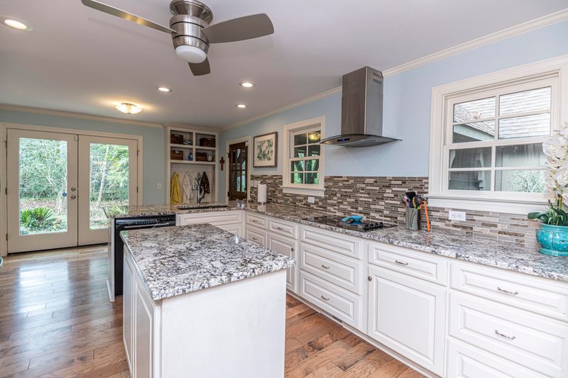112 President Cir, Summerville, SC 29483