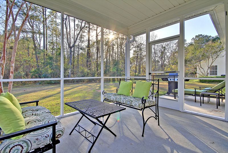 2656 Palmetto Hall Blvd, Mount Pleasant, SC 29466