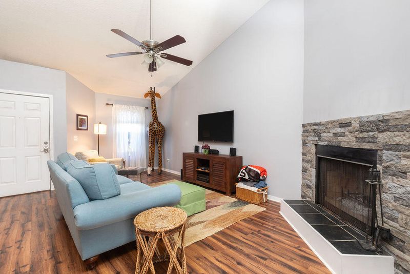 2806 Jobee Dr, Charleston, SC 29414