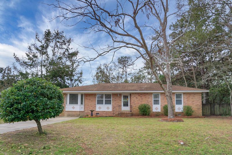 1365 Fields Cir, Charleston, SC 29412