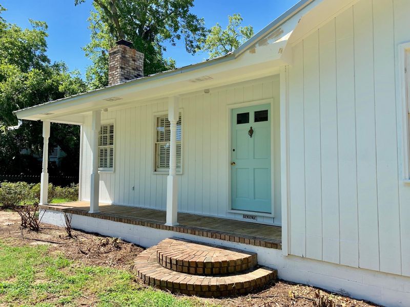 7064 Maybank Hw, Wadmalaw Island, SC 29487