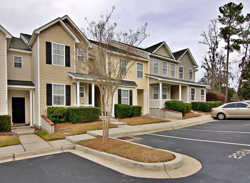 206 Brookshire Rd, Goose Creek, SC 29445