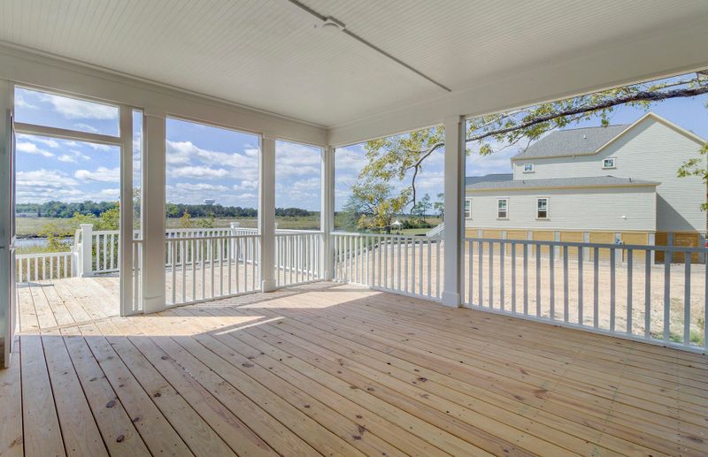 4000 Remy Way Dr, Hanahan, SC 29410