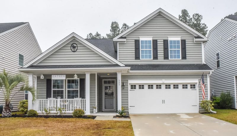 323 Beautyberry Rd, Summerville, SC 29486