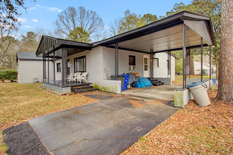 7634 Selma St, North Charleston, SC 29420