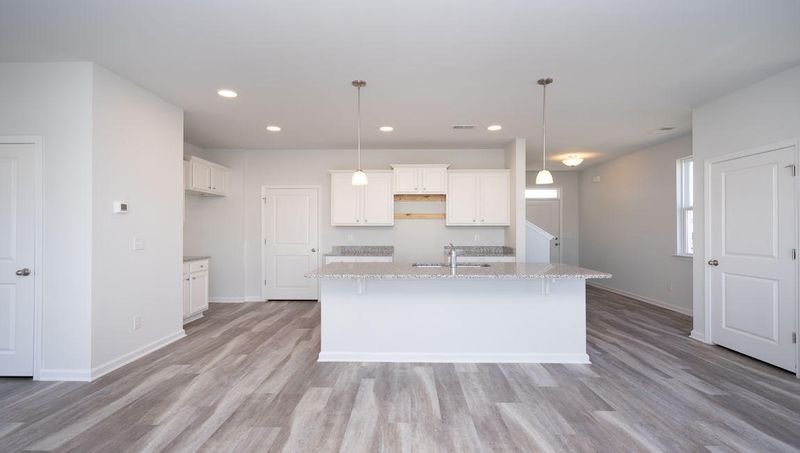 550 Wayton Cir, Moncks Corner, SC 29461