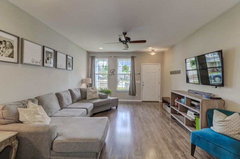 1334 Merchant Ct, Mount Pleasant, SC 29466