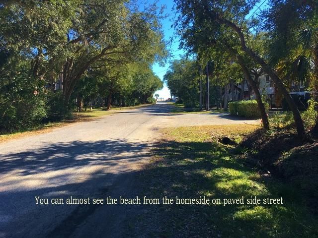 814 Dawhoo St, Edisto Island, SC 29438