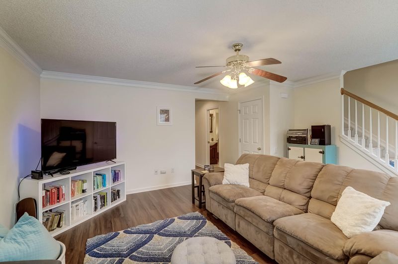 1334 Fenwick Plantation Rd, Johns Island, SC 29455