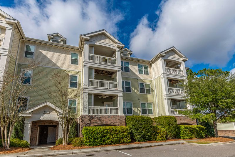 2244 Ashley Crossing Dr #135, Charleston, SC 29414