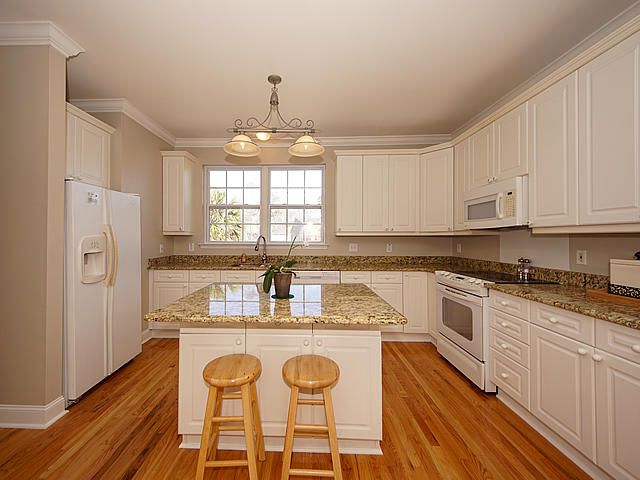 322 Arlington Dr, Charleston, SC 29414