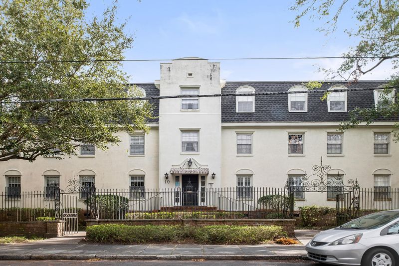 10 Logan St #2, Charleston, SC 29401
