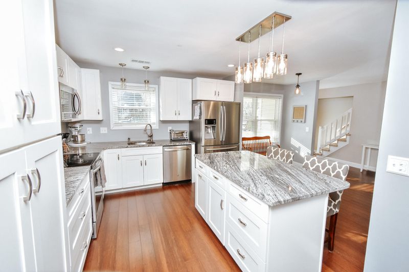 2085 Marsh Flower Ln, Charleston, SC 29414