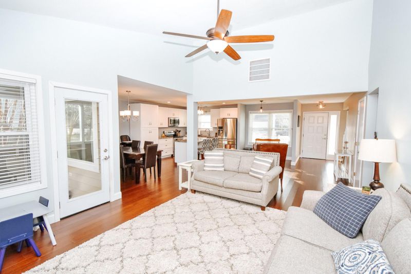 2085 Marsh Flower Ln, Charleston, SC 29414