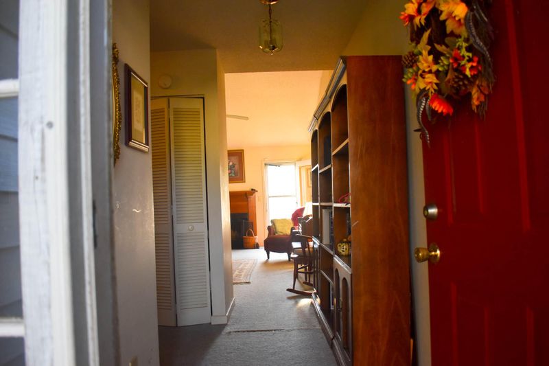 1189 Landsdowne Dr, Charleston, SC 29412