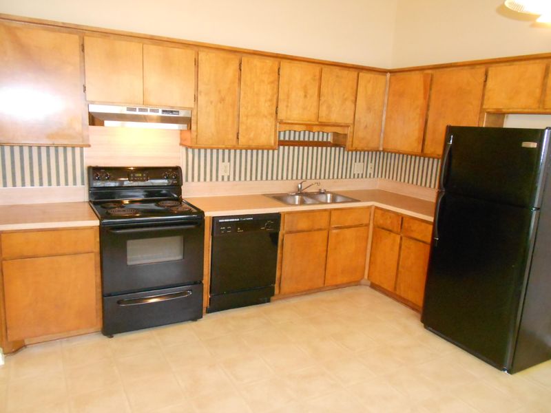 8340 Kamborne Ct, North Charleston, SC 29420