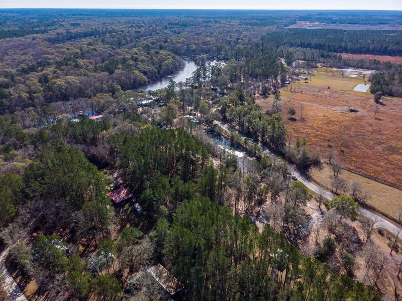 927 Camp Buddy Rd, Ridgeville, SC 29472