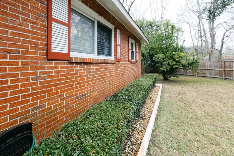 1 Plainfield Dr, Charleston, SC 29407