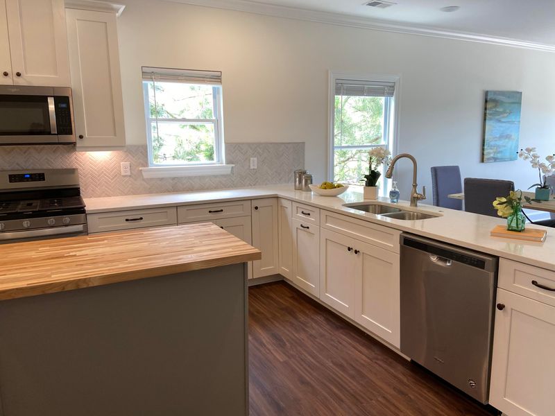 1118 Saint Pauls Parrish Ln, Johns Island, SC 29455