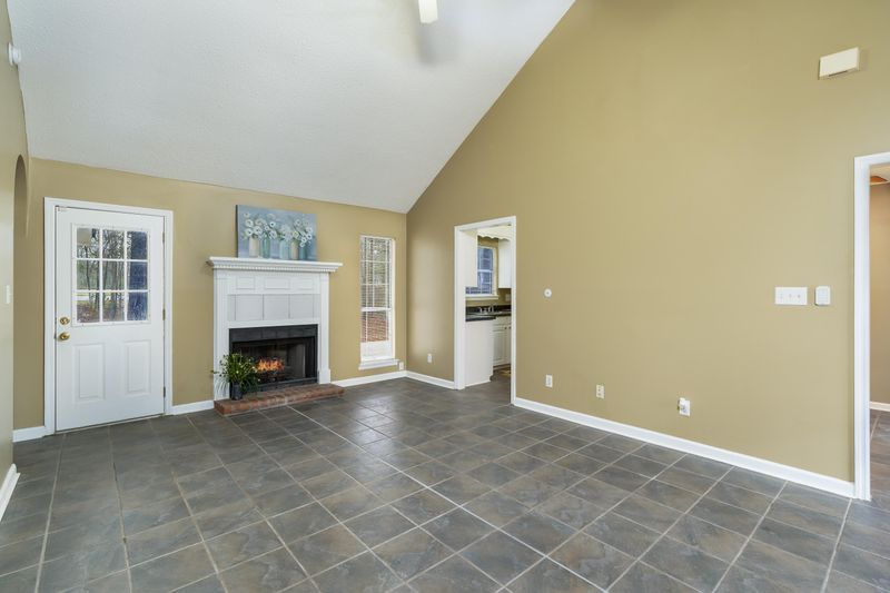 133 Carol Dr, Goose Creek, SC 29445