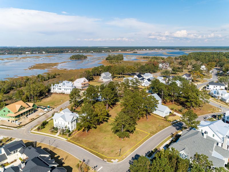 402 Fish Tale Rd, Daniel Island, SC 29492
