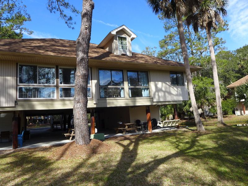 826 Club Cottage Rd, Edisto Beach, SC 29438