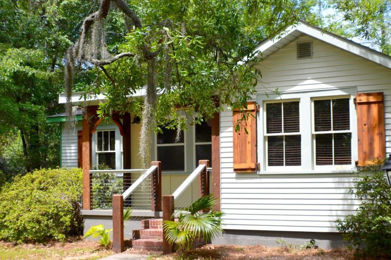 2112 Wappoo Hall Rd, Charleston, SC 29412