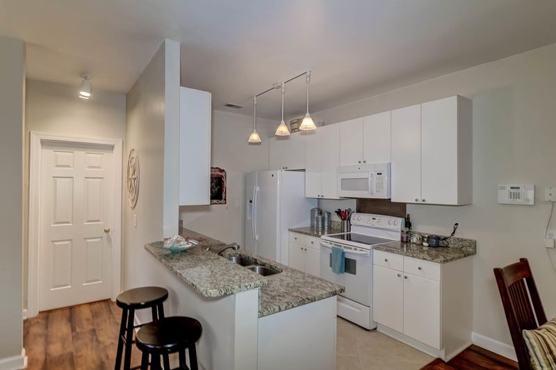 1697 Camfield Ln, Mount Pleasant, SC 29466