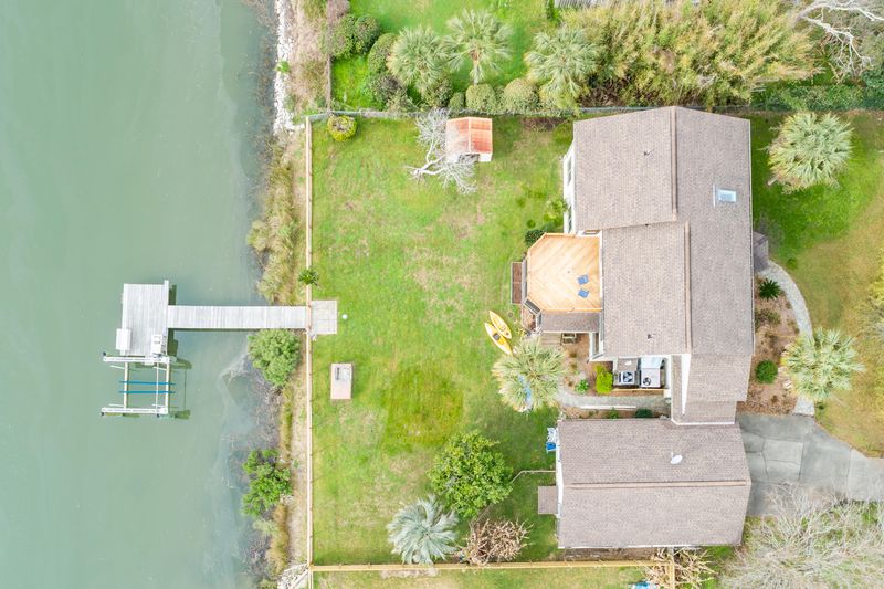 1317 Battalion Dr, Charleston, SC 29412