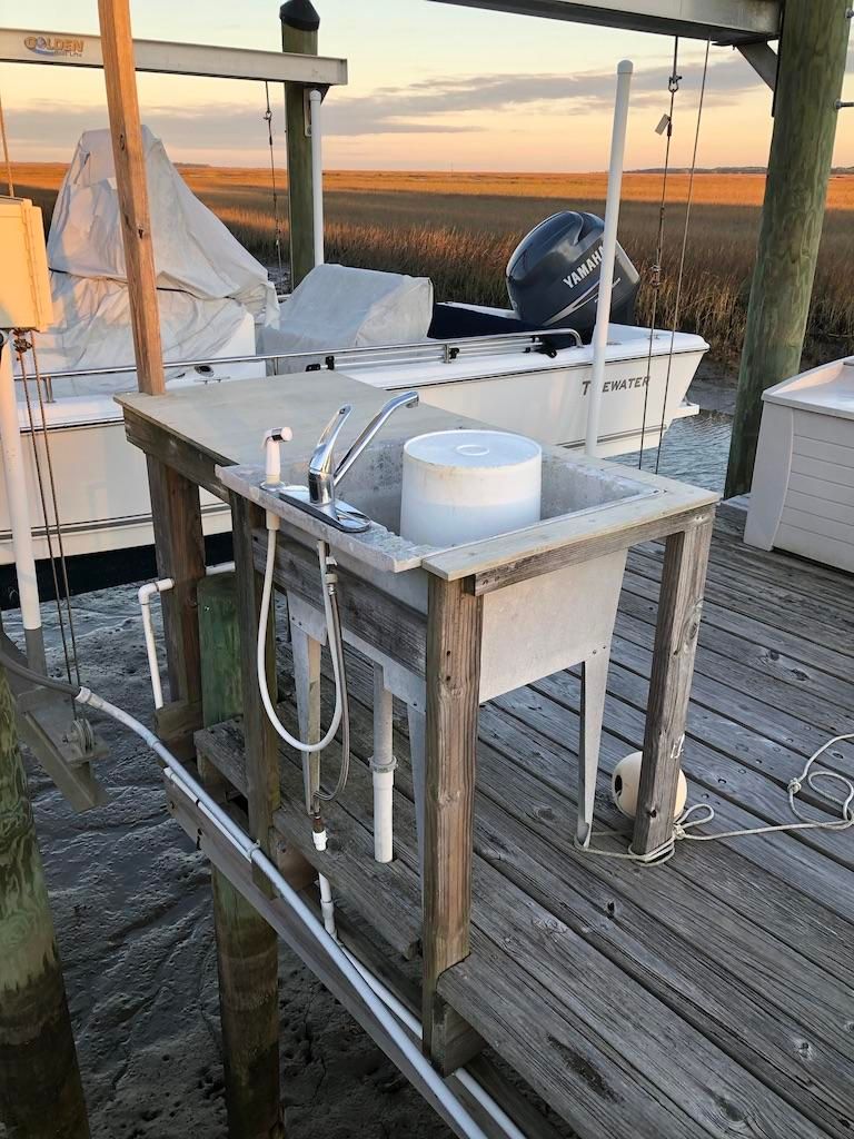 1317 Battalion Dr, Charleston, SC 29412