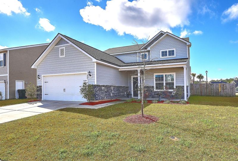 337 Fox Ridge Ln, Moncks Corner, SC 29461