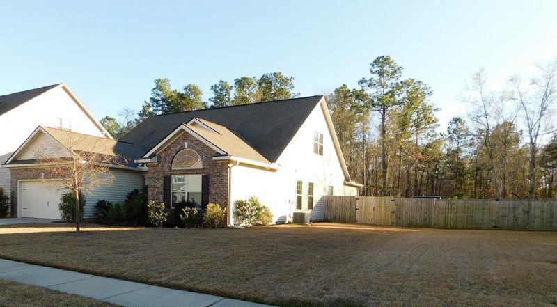137 Carolina Wren Ave, Moncks Corner, SC 29461