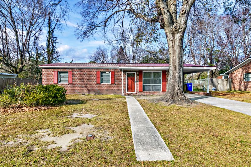 1516 W Robinhood Dr, Charleston, SC 29407