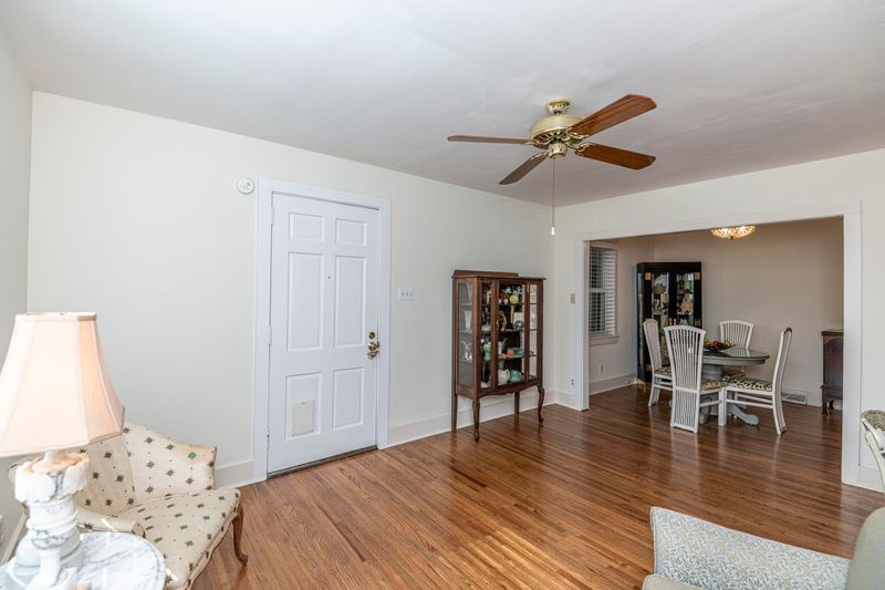 294 Hawthorne St, Mount Pleasant, SC 29464