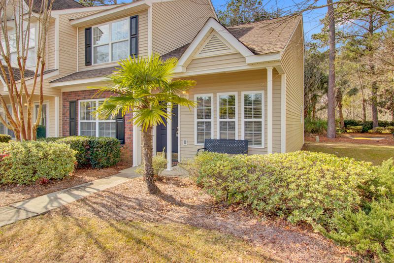 905 Elm Hall Cir, Summerville, SC 29483