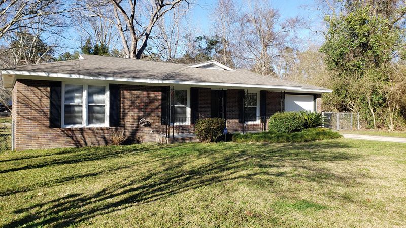 125 Miley Dr, Summerville, SC 29485