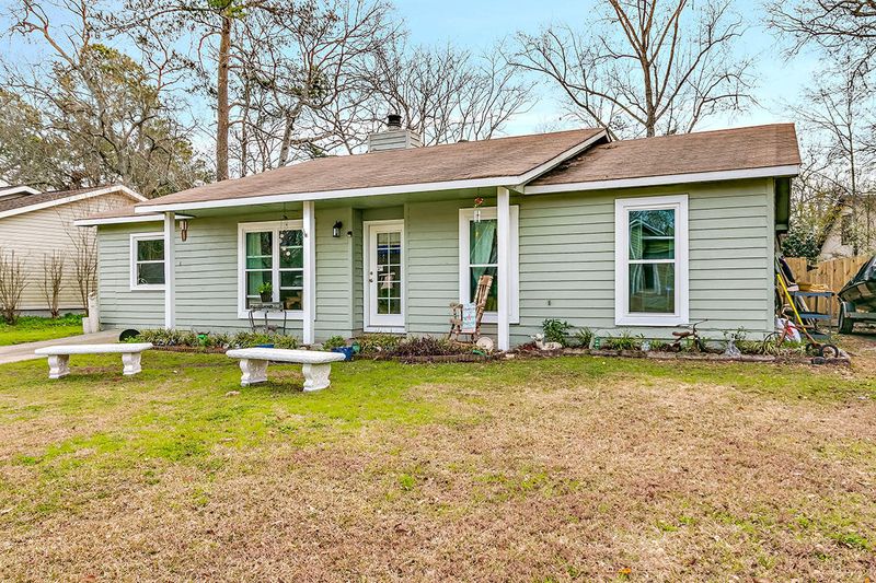 113 Carriage Ln, Summerville, SC 29486