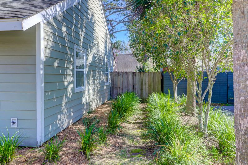 1130 Sea Oats Ct, Mount Pleasant, SC 29464