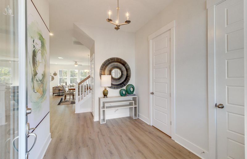 3025 Evening Tide Dr, Hanahan, SC 29410
