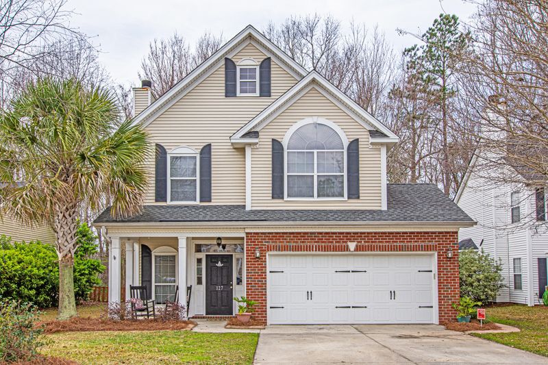 127 E Hartwick Ln, Goose Creek, SC 29445