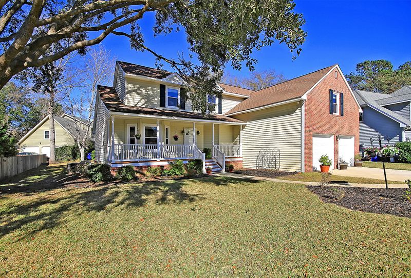 2036 Middleburg Ln, Mount Pleasant, SC 29464