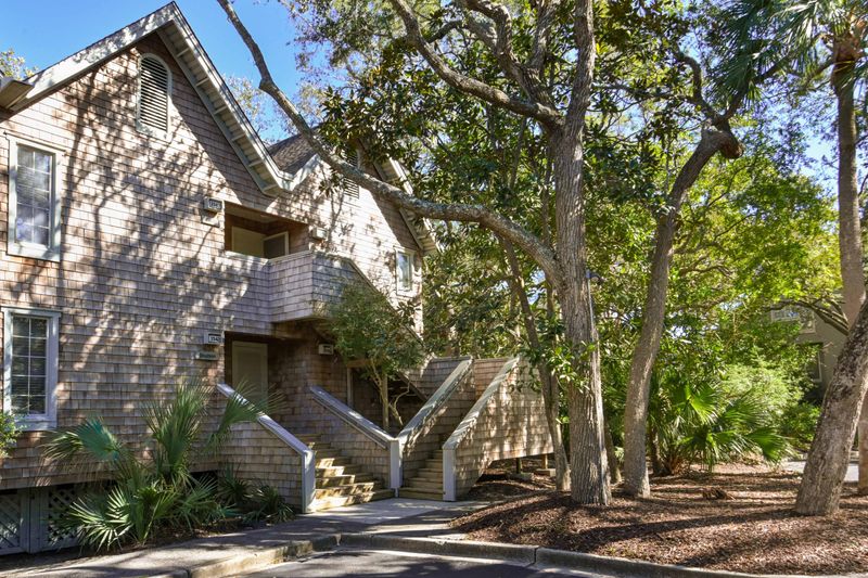 3543 Shipwatch Rd, Kiawah Island, SC 29455