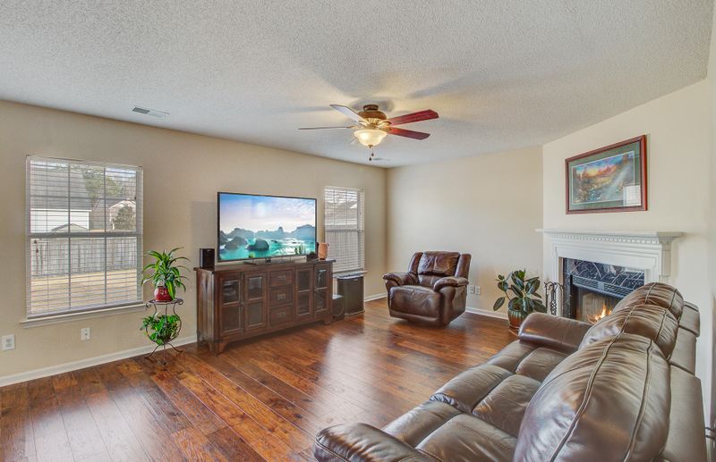 110 Lebsl Ct, Summerville, SC 29483