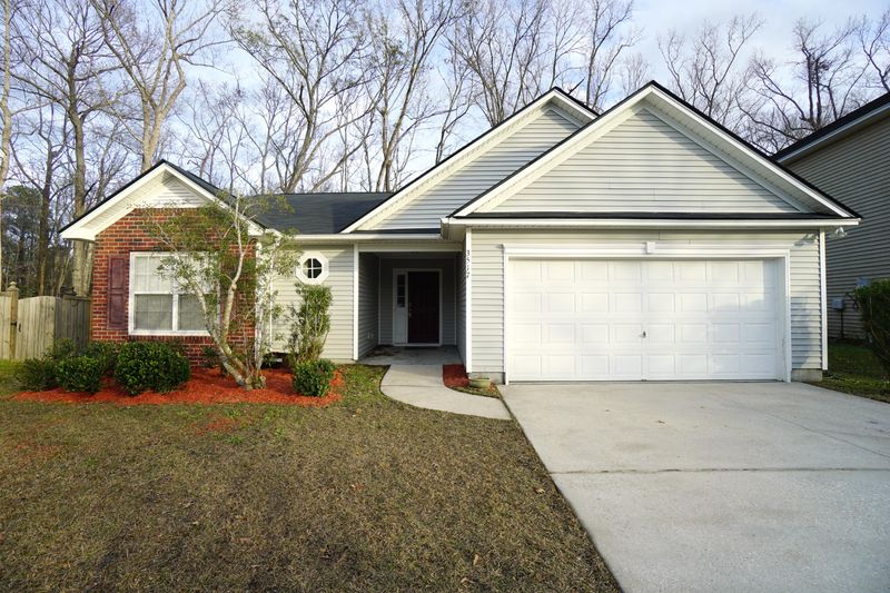 3517 Galaxy Rd, Ladson, SC 29456