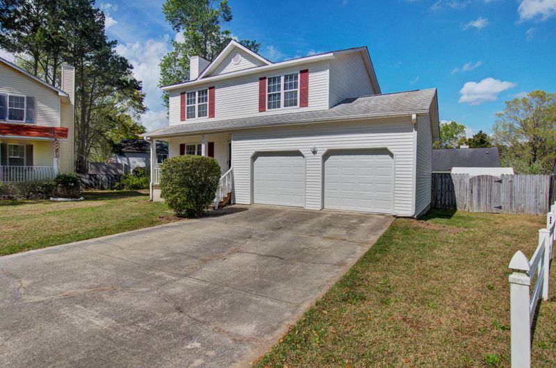 8209 Continental Ct, North Charleston, SC 29420